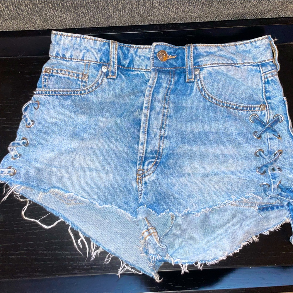 H&M Cut off denim shorts